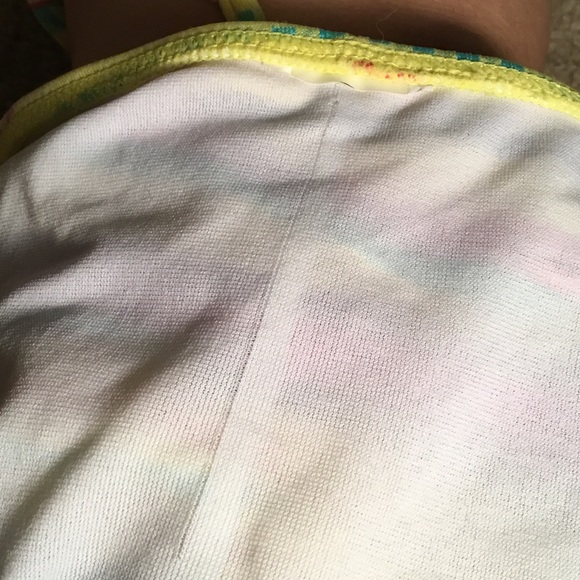 Bikini - Picture 7 of 7